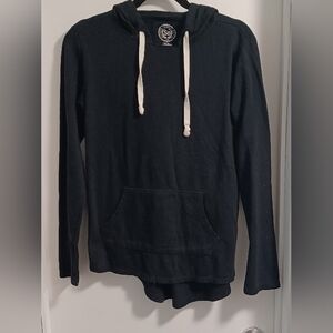 Authentic American Heritage Black and White Crew Neck Sweater